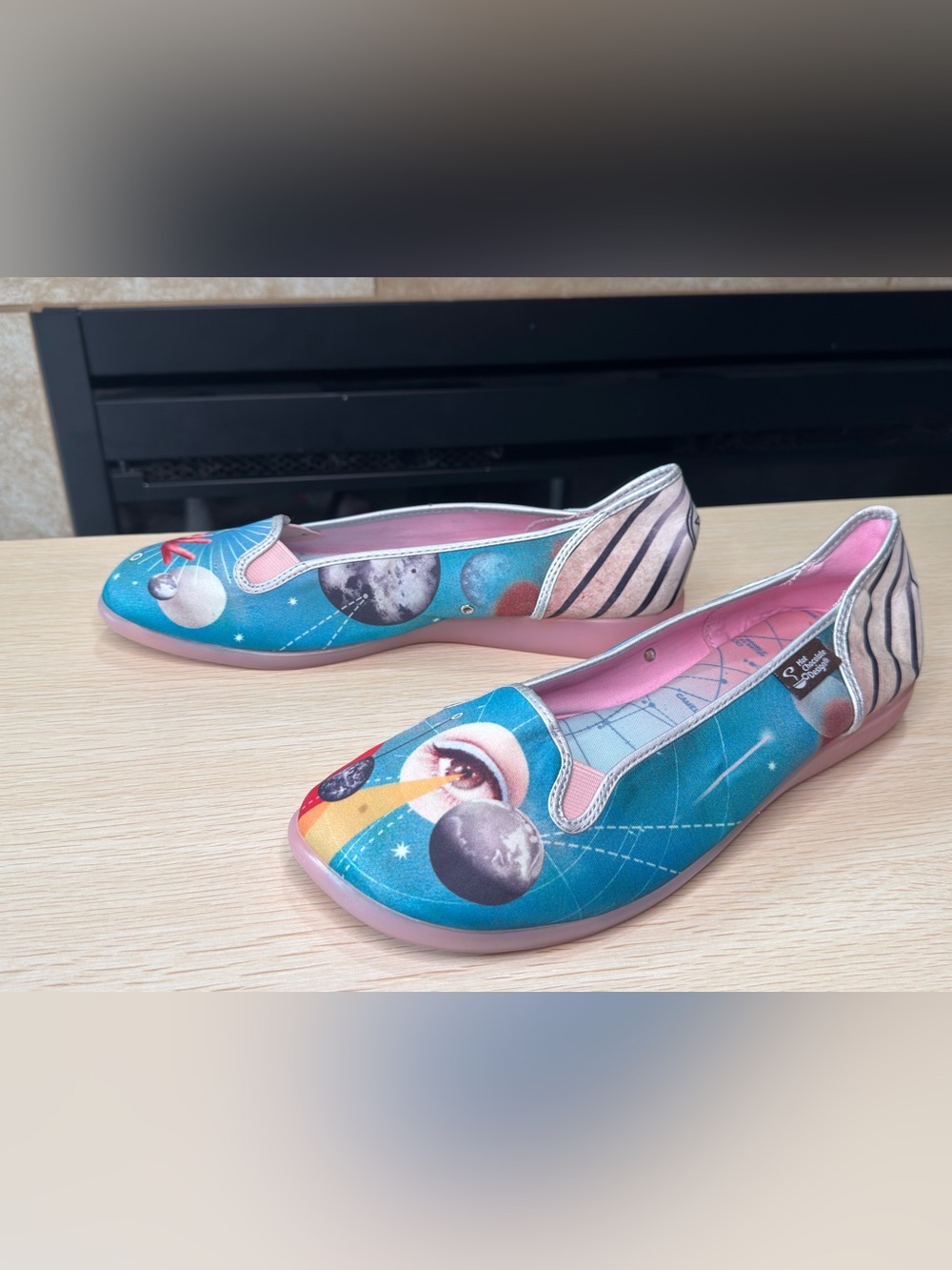 Hot Chocolate Design Chocolaticas® Astrology Women's Slip-On Flats Size 40 US 10